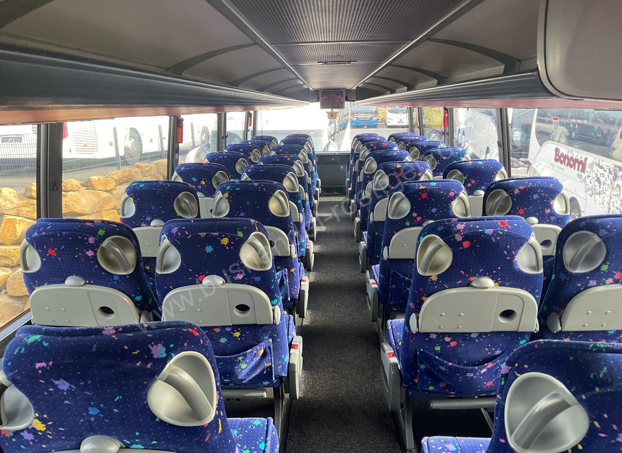 Emeletes busz Setra S 328 DT: 19 kép.