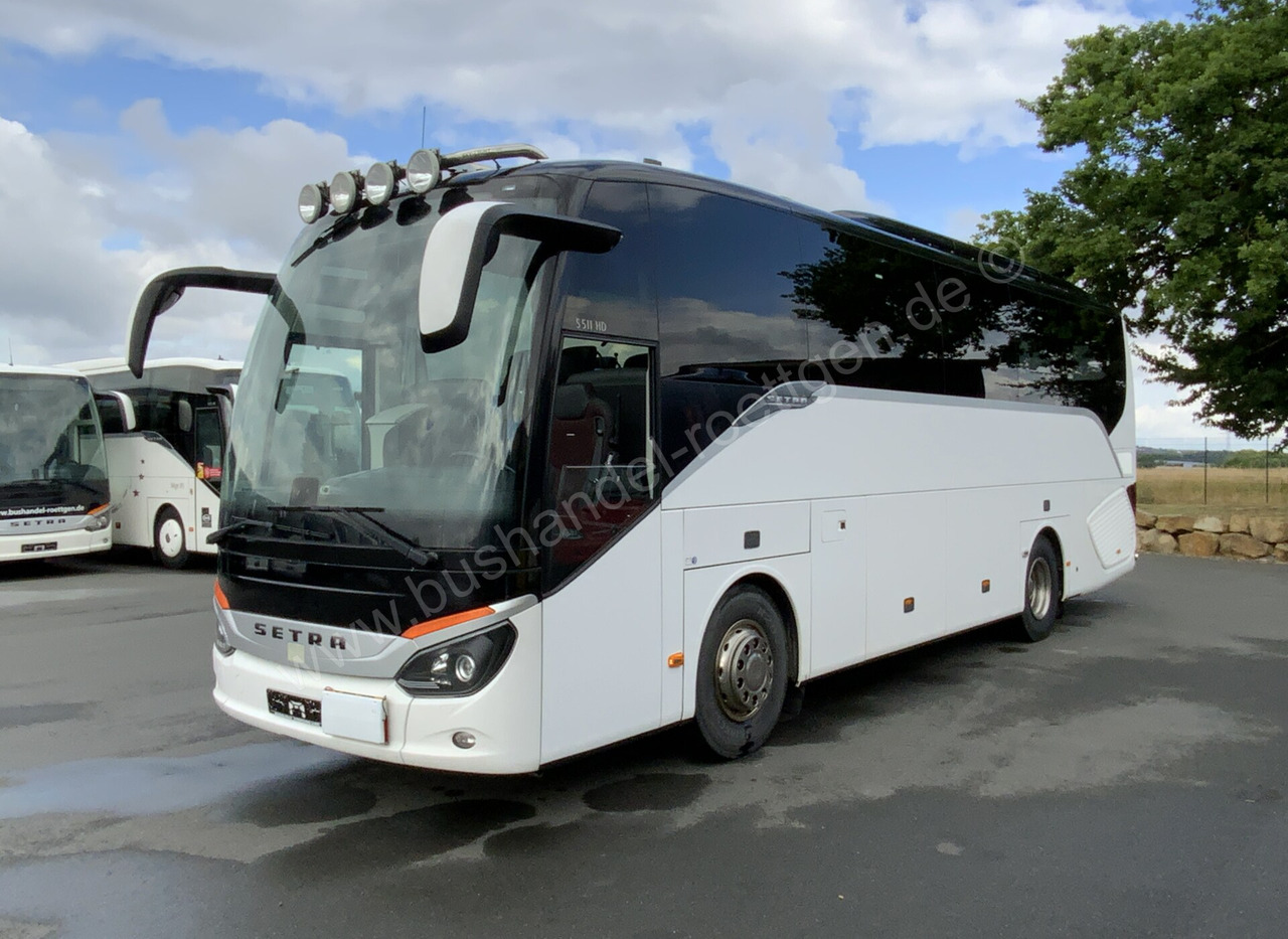 Setra S 511 HD - Távolsági busz: 2 kép. Setra S 511 HD - Távolsági busz: 2 kép.