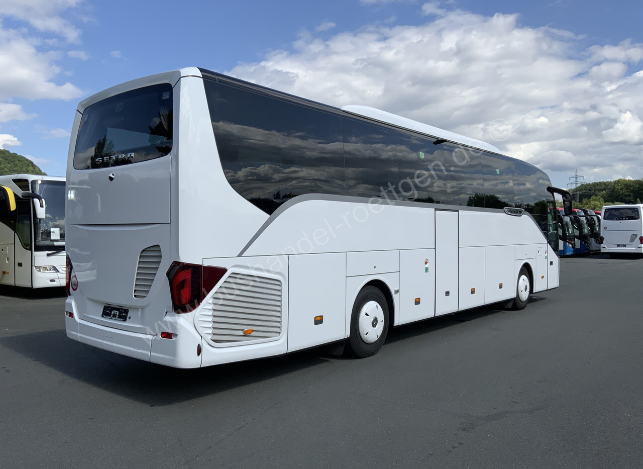 Setra S 515 HD - Távolsági busz: 4 kép. Setra S 515 HD - Távolsági busz: 4 kép.