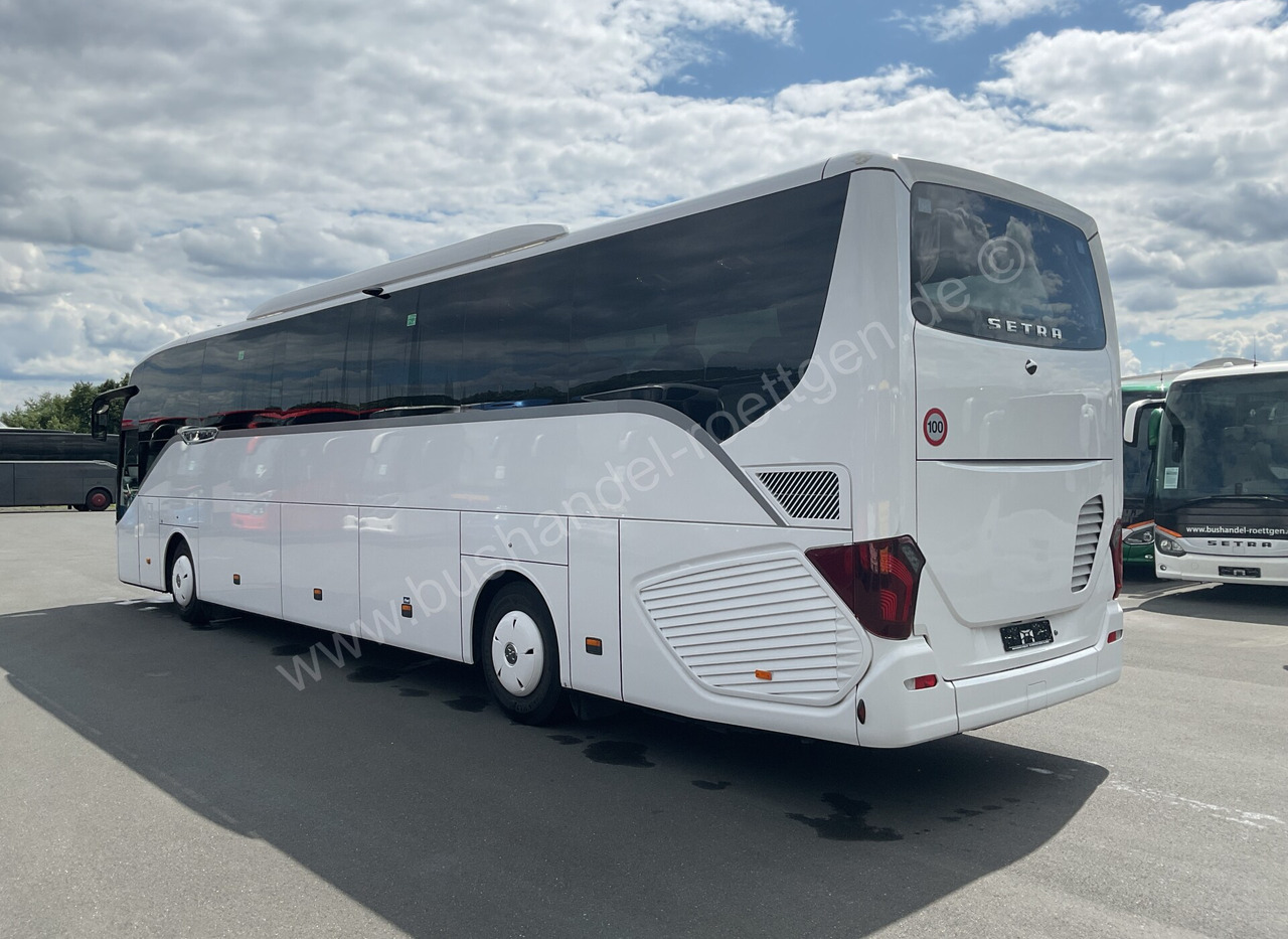 Setra S 516 HD/2 - Távolsági busz: 4 kép. Setra S 516 HD/2 - Távolsági busz: 4 kép.