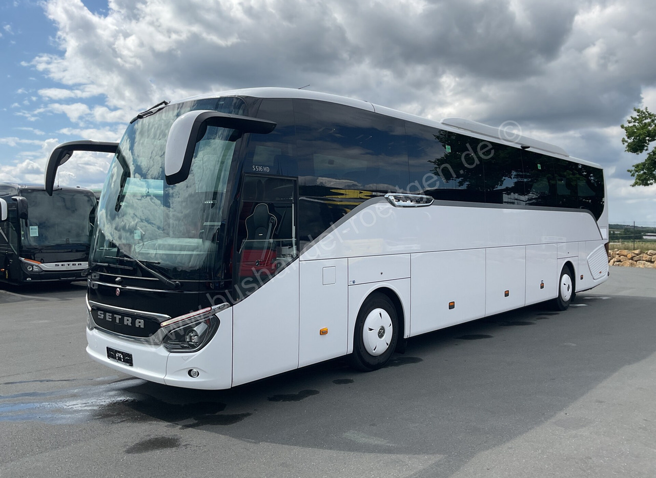 Setra S 516 HD/2 - Távolsági busz: 2 kép. Setra S 516 HD/2 - Távolsági busz: 2 kép.