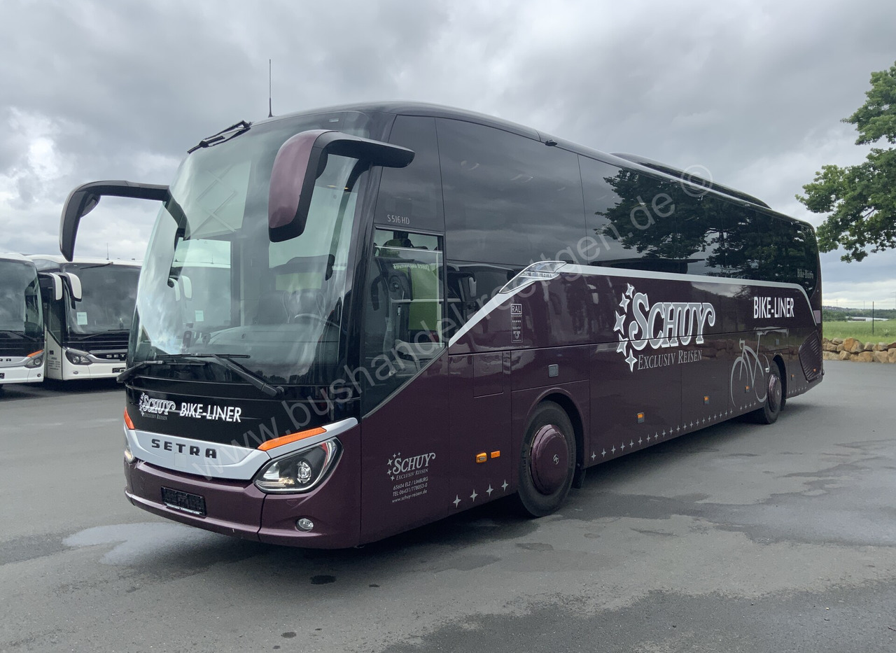Setra S 516 HD - Távolsági busz: 2 kép. Setra S 516 HD - Távolsági busz: 2 kép.