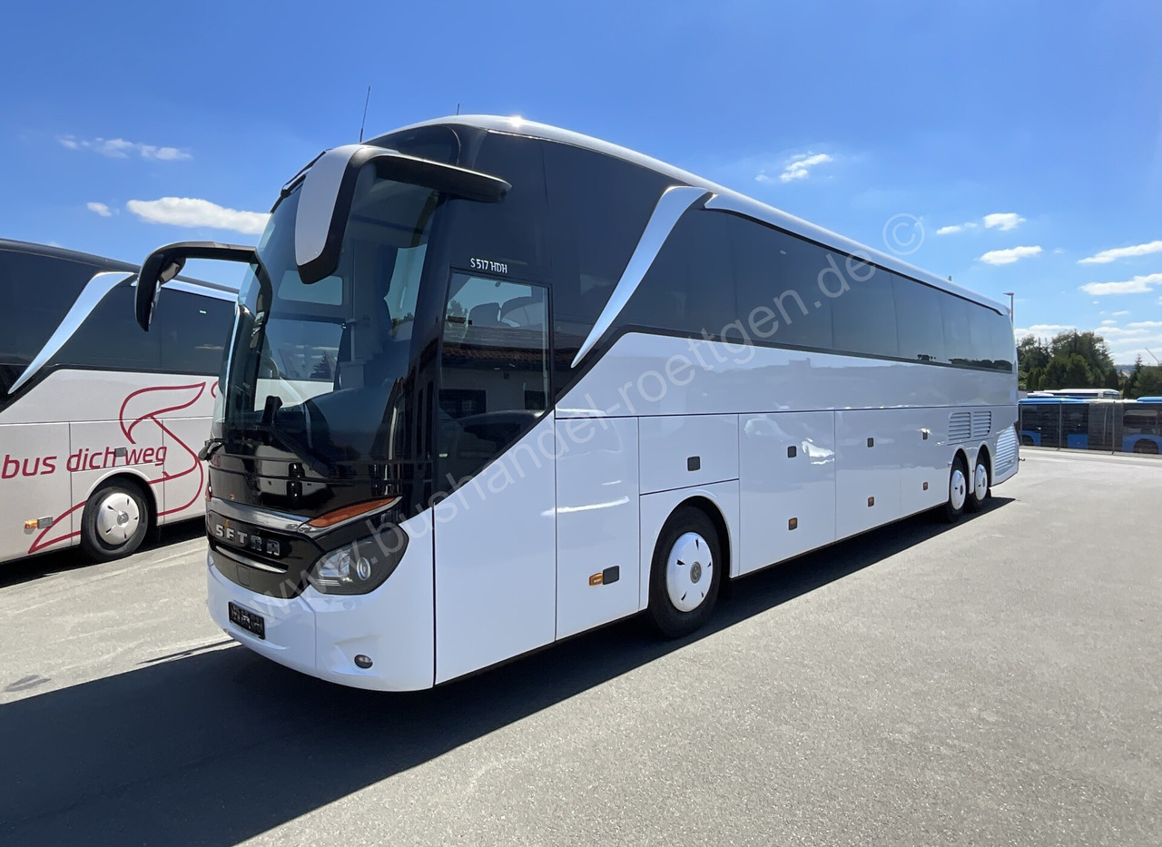 Setra S 517 HDH - Távolsági busz: 2 kép. Setra S 517 HDH - Távolsági busz: 2 kép.