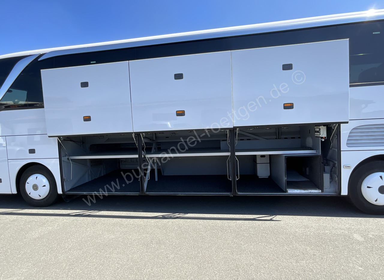 Setra S 517 HDH - Távolsági busz: 5 kép. Setra S 517 HDH - Távolsági busz: 5 kép.