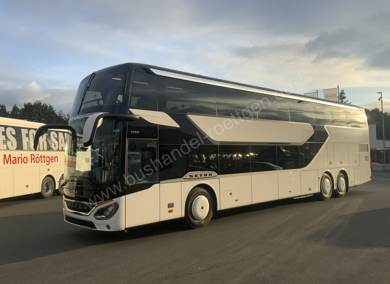 Setra S 531 DT - Emeletes busz: 2 kép. Setra S 531 DT - Emeletes busz: 2 kép.