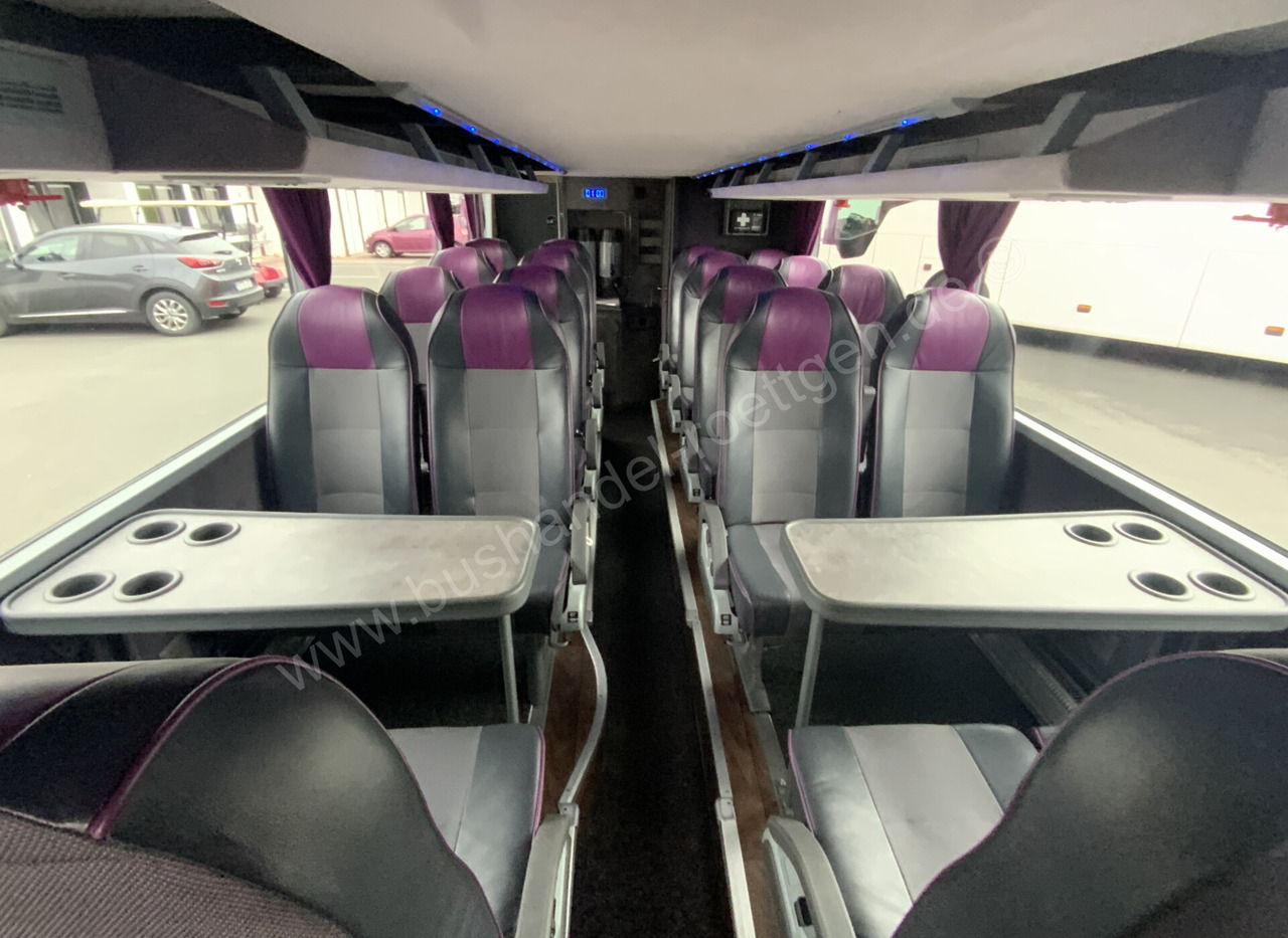 Van Hool Astromega lízing Van Hool Astromega: 11 kép.