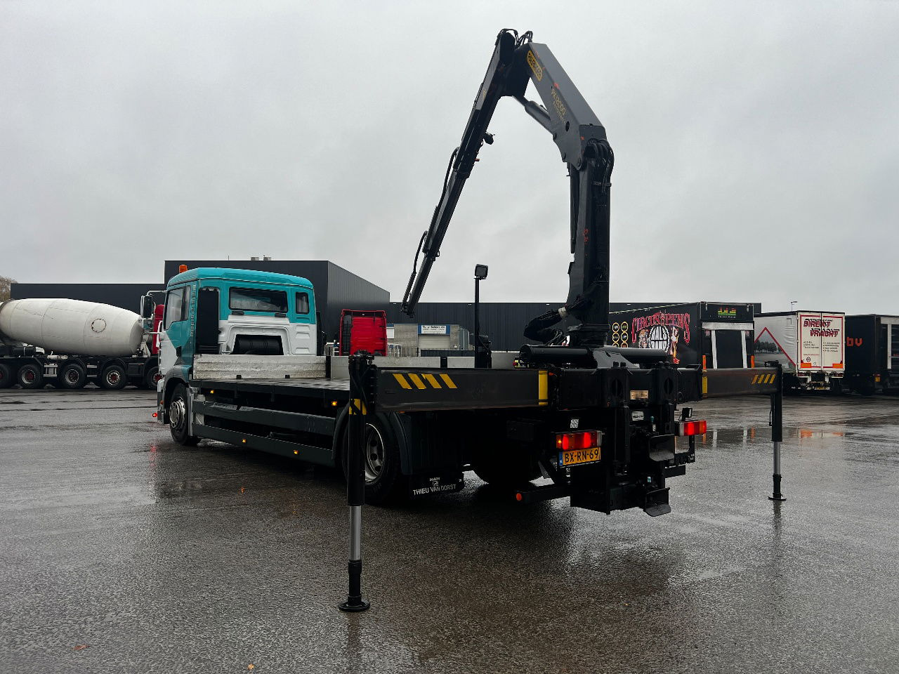 MAN TGA 18.310 met Palfinger PK12000 kraan - Darus autó: 4 kép. MAN TGA 18.310 met Palfinger PK12000 kraan - Darus autó: 4 kép.