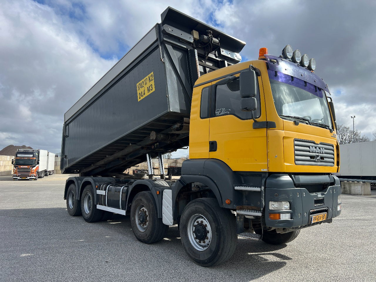 MAN TGA 41.430 TGA 39.430 8x8, full steel, Manual - Billenőplatós teherautó: 4 kép. MAN TGA 41.430 TGA 39.430 8x8, full steel, Manual - Billenőplatós teherautó: 4 kép.