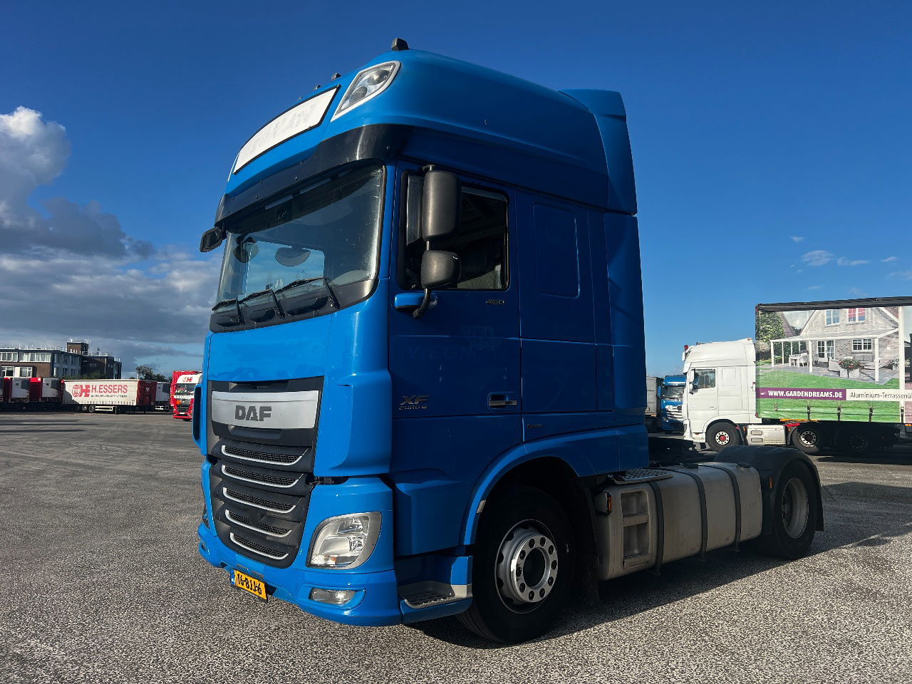 DAF XF 460 SSC, NL Truck - Nyergesvontató: 1 kép. DAF XF 460 SSC, NL Truck - Nyergesvontató: 1 kép.