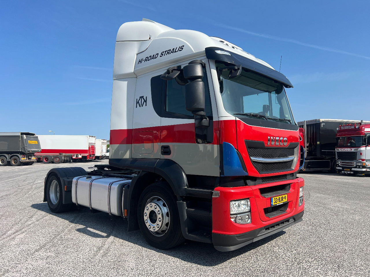 Iveco Stralis 360 Active Time, Euro 6 - Nyergesvontató: 2 kép. Iveco Stralis 360 Active Time, Euro 6 - Nyergesvontató: 2 kép.