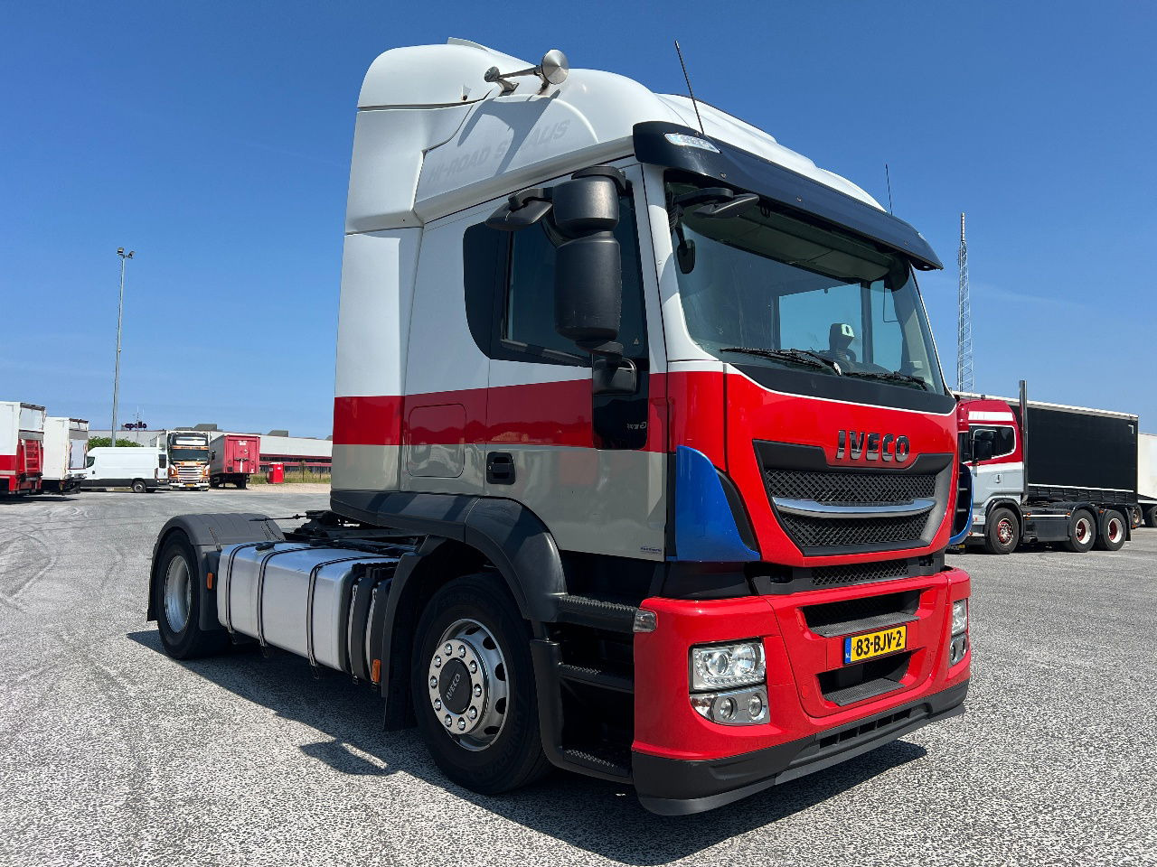 Iveco Stralis 360 Active Time, Euro 6 - Nyergesvontató: 2 kép. Iveco Stralis 360 Active Time, Euro 6 - Nyergesvontató: 2 kép.