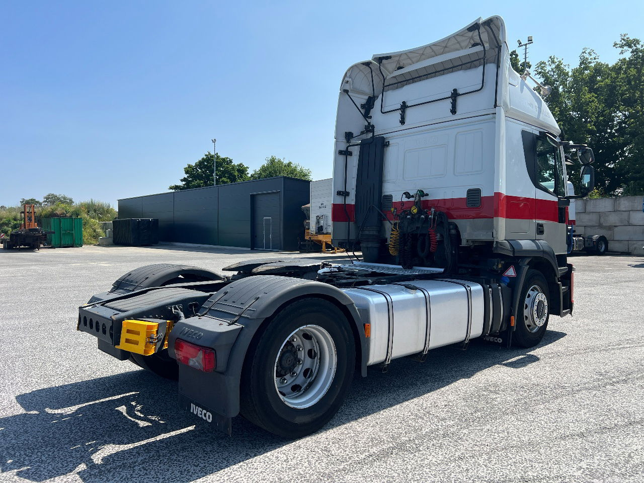 Iveco Stralis 360 Active Time, Euro 6 - Nyergesvontató: 3 kép. Iveco Stralis 360 Active Time, Euro 6 - Nyergesvontató: 3 kép.