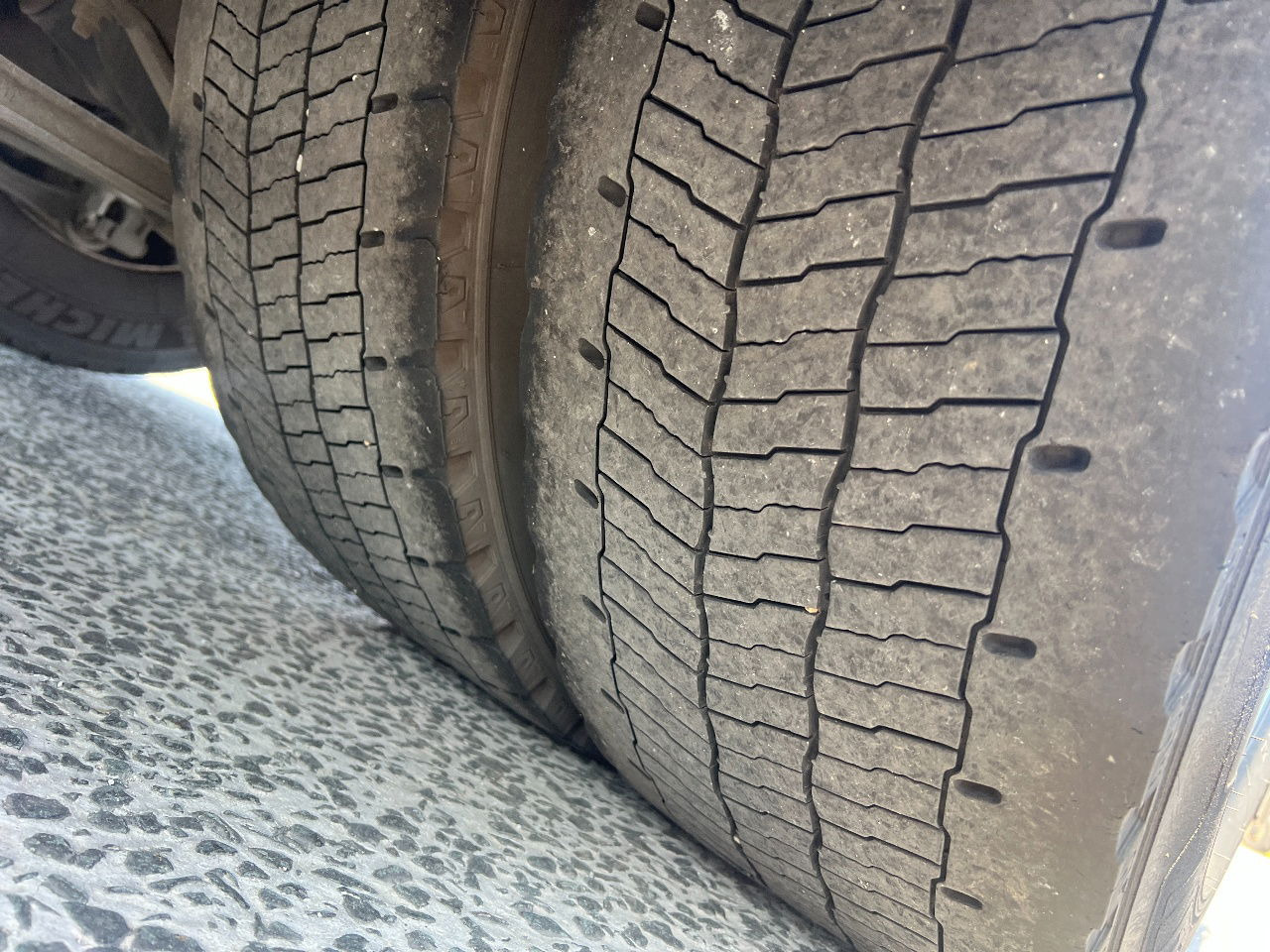 Iveco Stralis 360 Active Time, Euro 6 - Nyergesvontató: 5 kép. Iveco Stralis 360 Active Time, Euro 6 - Nyergesvontató: 5 kép.