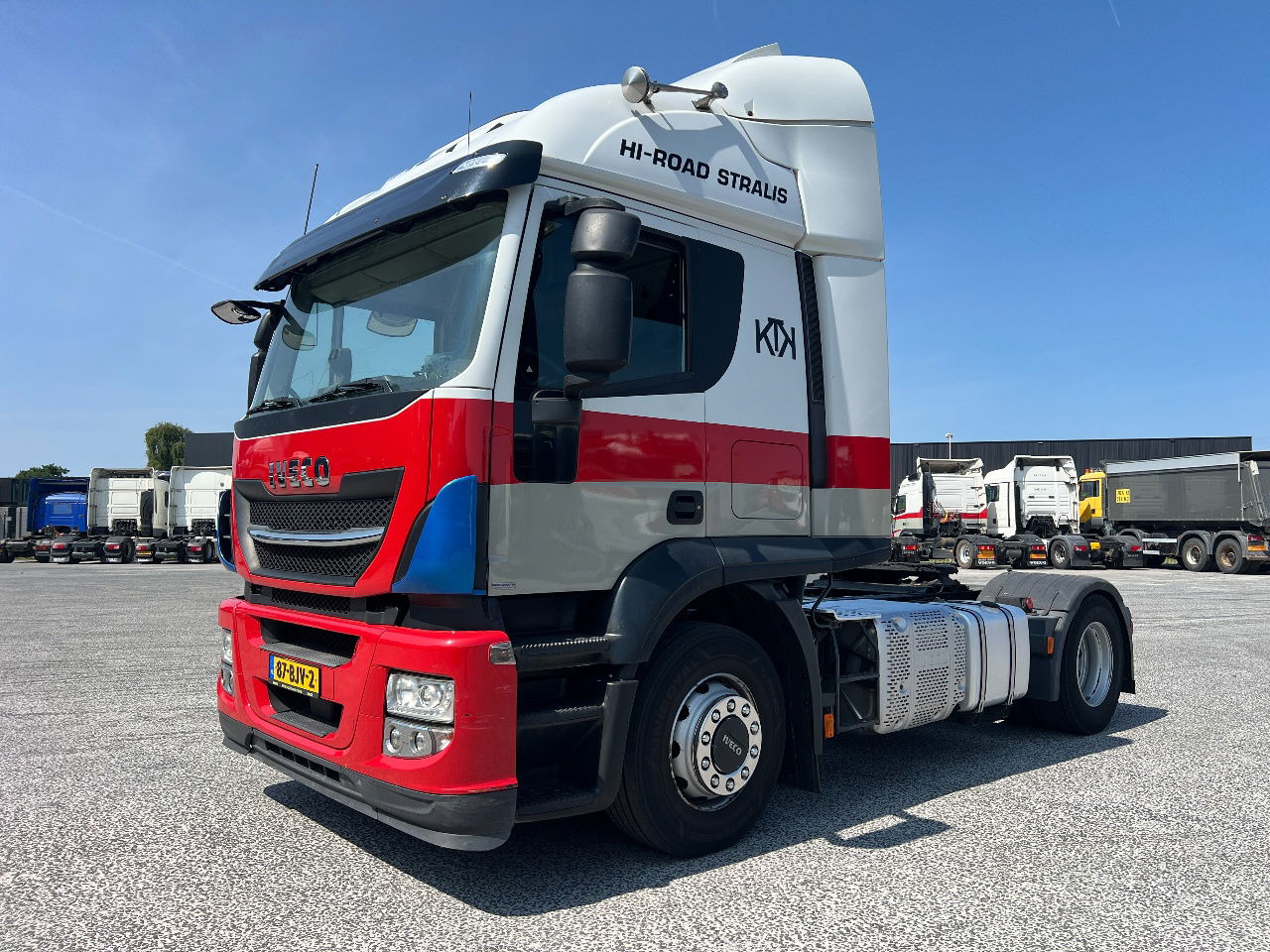Iveco Stralis 360 Active Time, Euro 6 - Nyergesvontató: 1 kép. Iveco Stralis 360 Active Time, Euro 6 - Nyergesvontató: 1 kép.