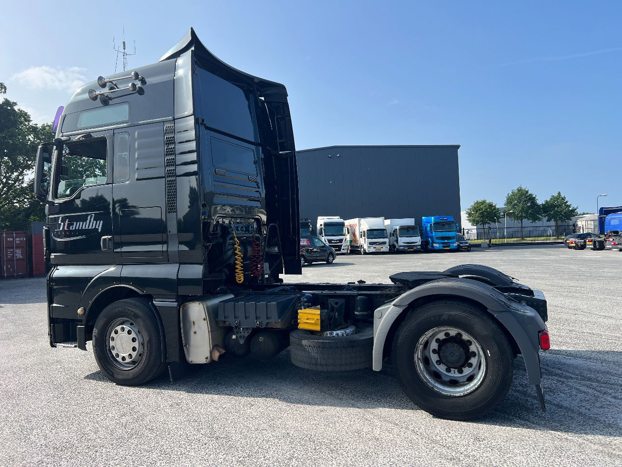 MAN TGX 18.400 XXL Euro 5, NL Truck - Nyergesvontató: 4 kép. MAN TGX 18.400 XXL Euro 5, NL Truck - Nyergesvontató: 4 kép.
