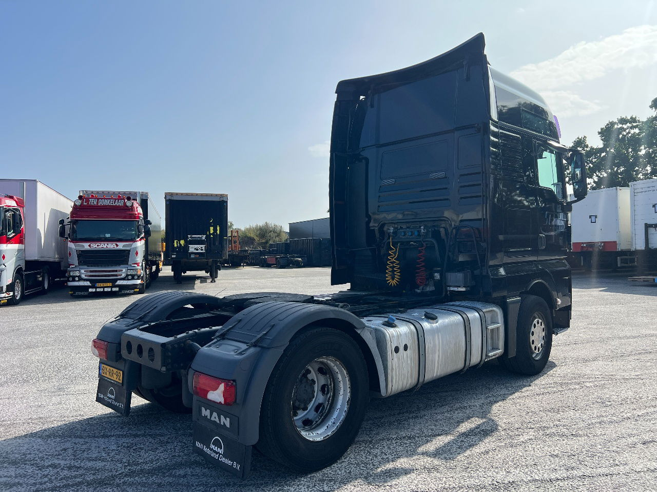 MAN TGX 18.400 XXL Euro 5, NL Truck - Nyergesvontató: 3 kép. MAN TGX 18.400 XXL Euro 5, NL Truck - Nyergesvontató: 3 kép.