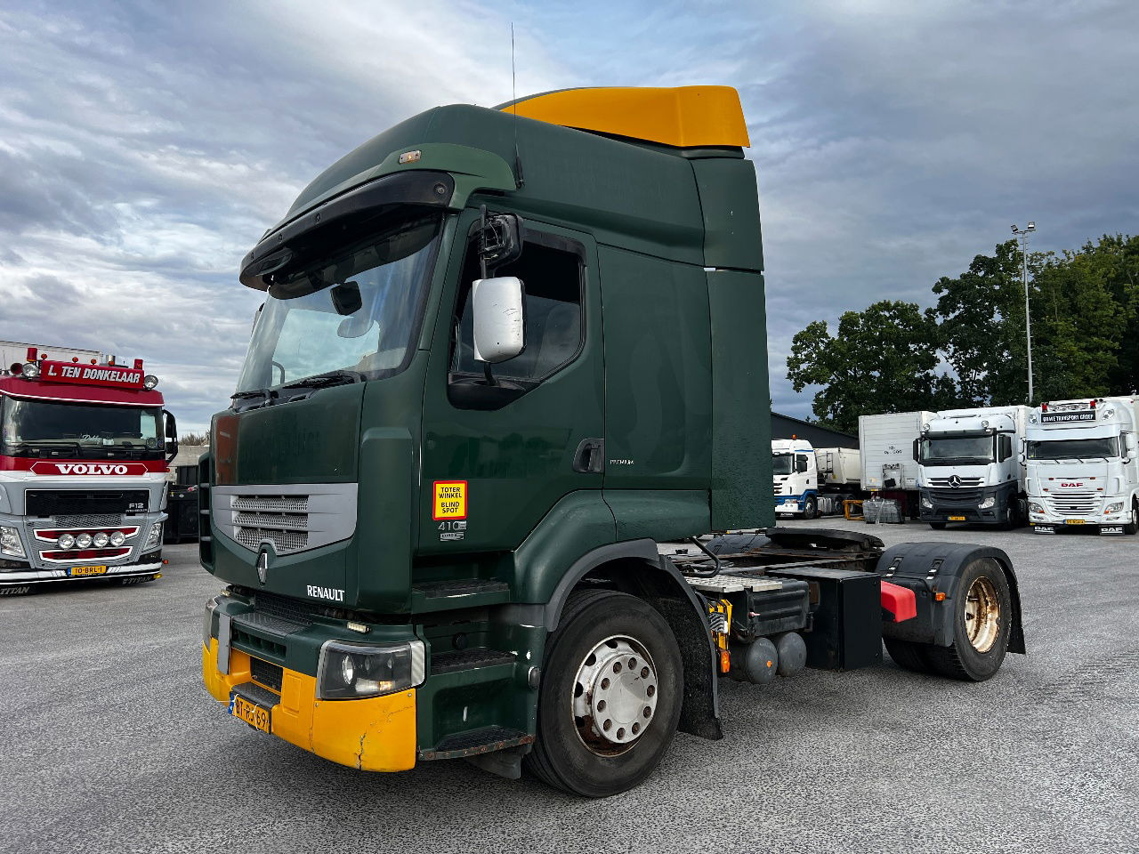 Renault Premium 410 Euro 5 - Nyergesvontató: 1 kép. Renault Premium 410 Euro 5 - Nyergesvontató: 1 kép.