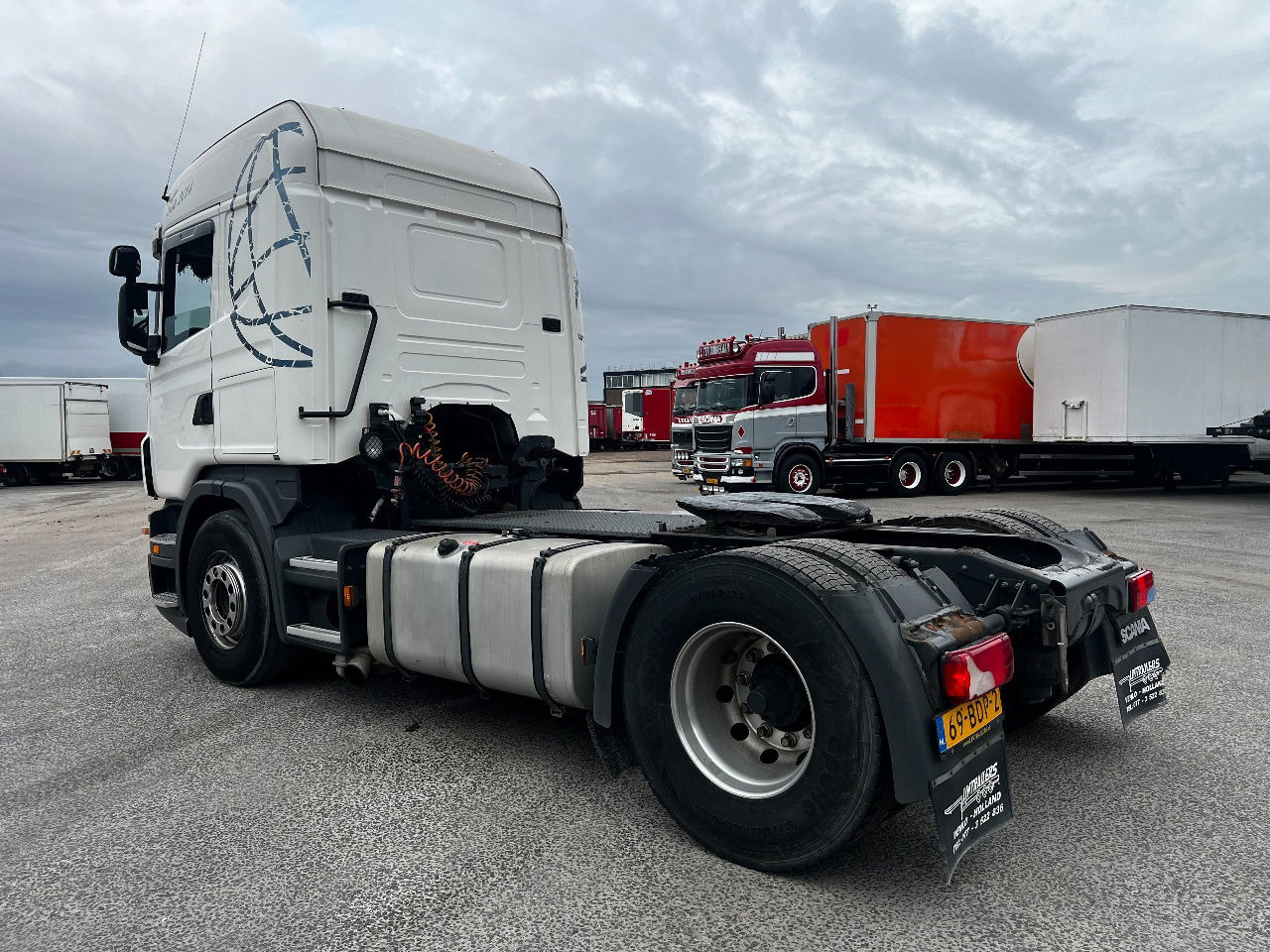 Scania G400 Highline, Manual, 475.000 KM - Nyergesvontató: 4 kép. Scania G400 Highline, Manual, 475.000 KM - Nyergesvontató: 4 kép.