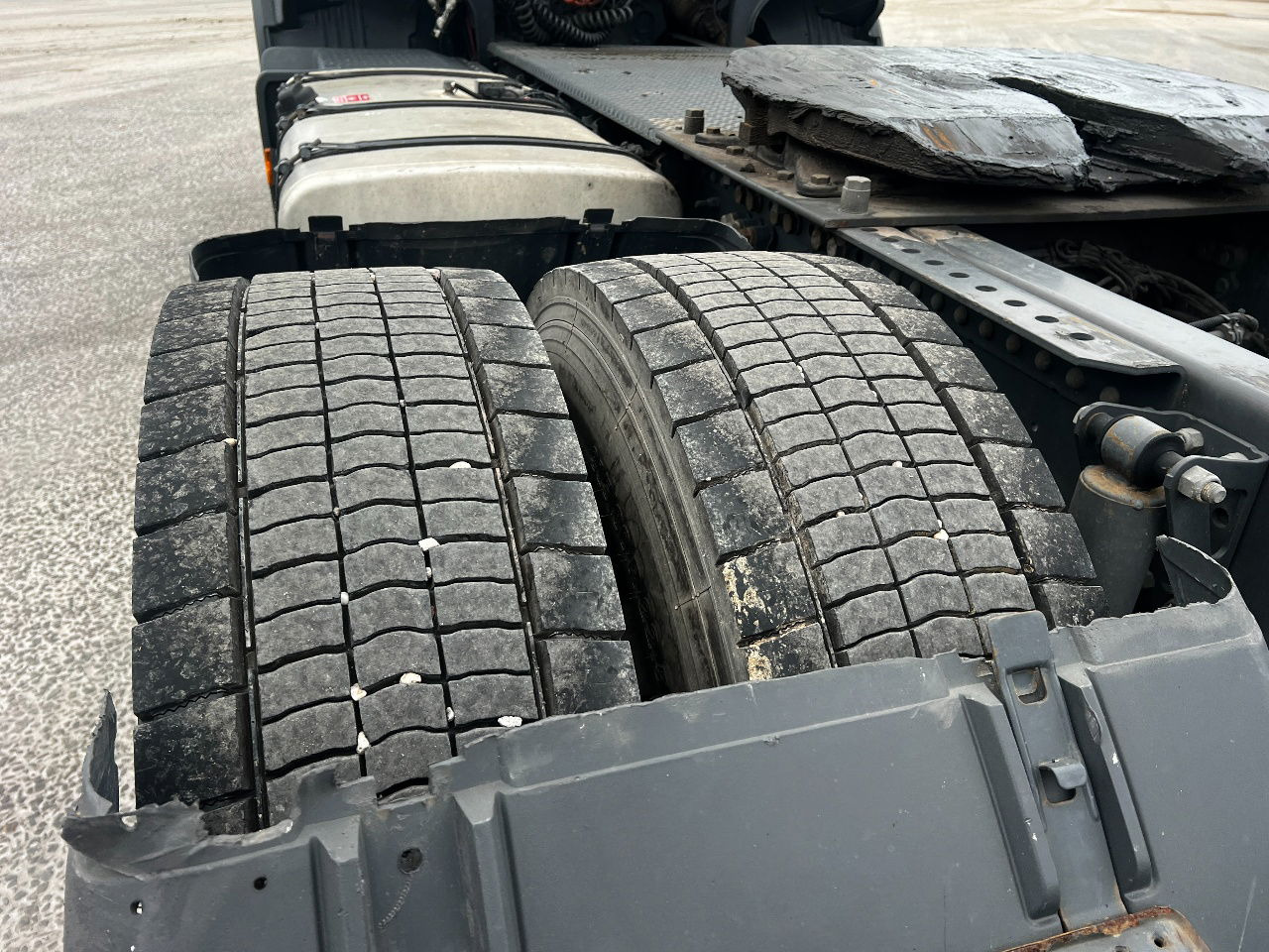 Scania G400 Highline, Manual, 475.000 KM - Nyergesvontató: 5 kép. Scania G400 Highline, Manual, 475.000 KM - Nyergesvontató: 5 kép.