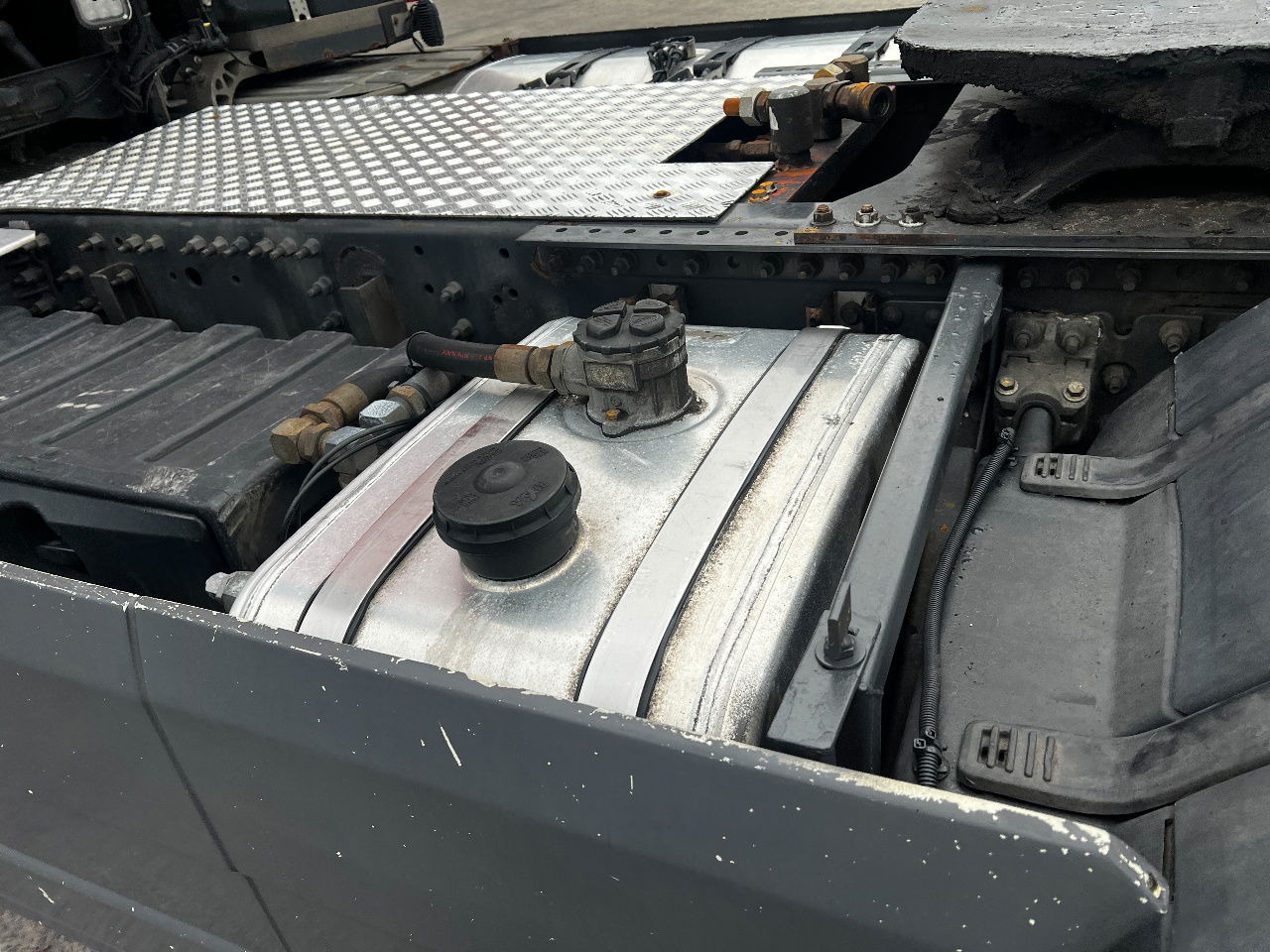 Volvo FH 460 Globe, Hydraulic, Euro 6 - Nyergesvontató: 5 kép. Volvo FH 460 Globe, Hydraulic, Euro 6 - Nyergesvontató: 5 kép.