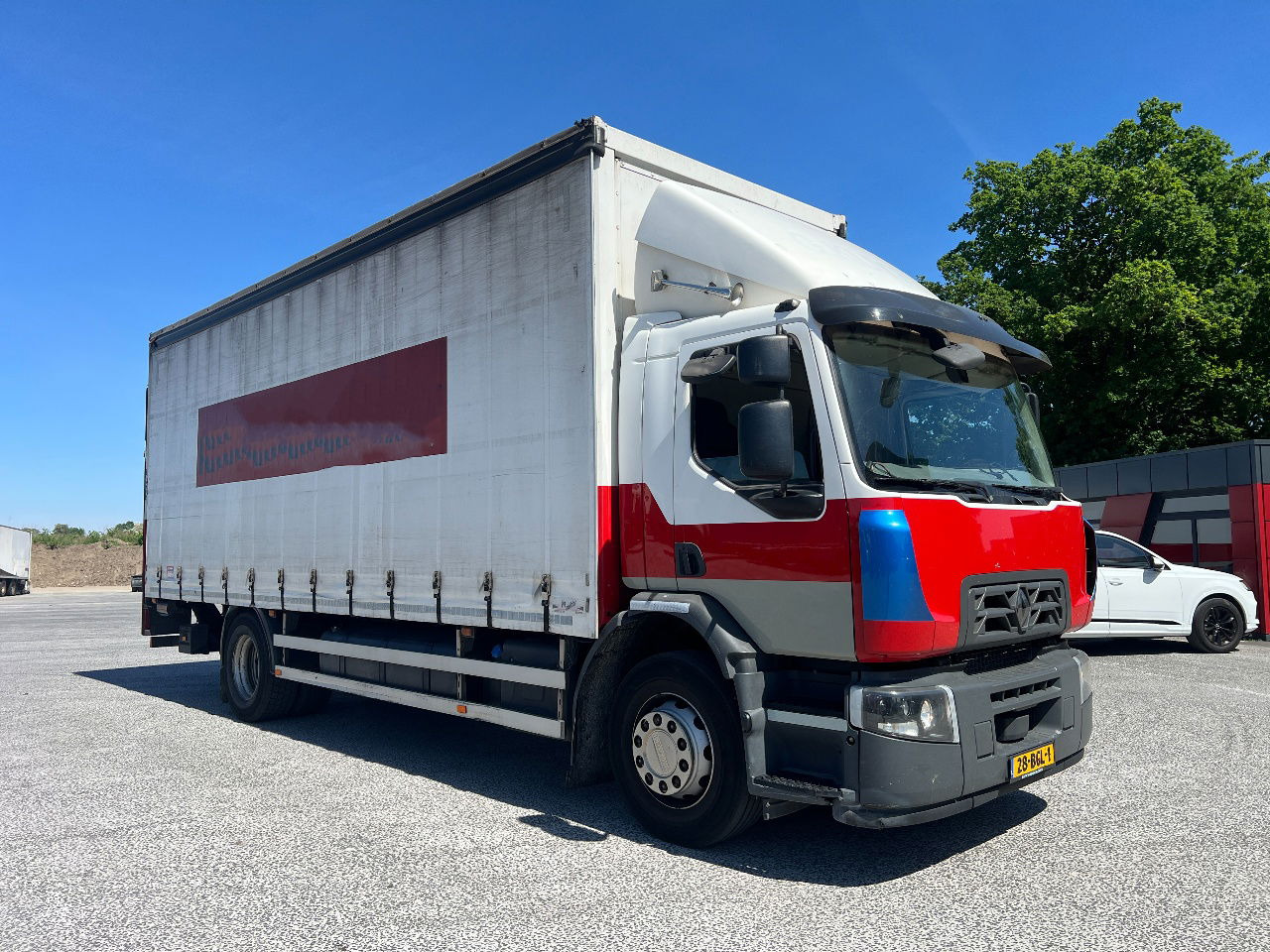 Renault D Wide 330, 19Ton, New tacho - Ponyvás teherautó: 2 kép. Renault D Wide 330, 19Ton, New tacho - Ponyvás teherautó: 2 kép.
