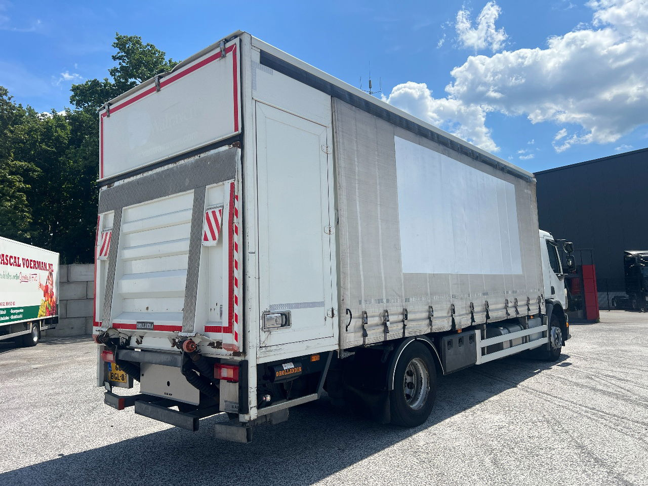 Volvo FE 250 Euro 6, 19T - Ponyvás teherautó: 3 kép. Volvo FE 250 Euro 6, 19T - Ponyvás teherautó: 3 kép.