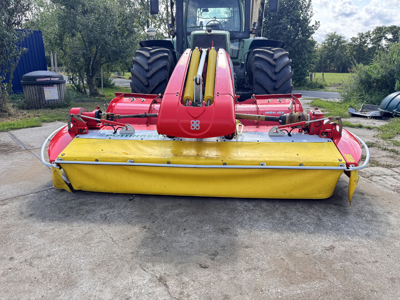 PÖTTINGER Novacat 301 ED Alpha Motion - Fűkasza: 2 kép. PÖTTINGER Novacat 301 ED Alpha Motion - Fűkasza: 2 kép.