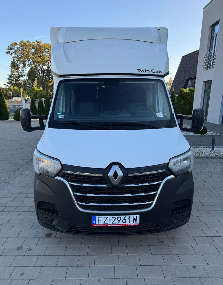Renault Master - Ponyvás kisteherautó: 5 kép. Renault Master - Ponyvás kisteherautó: 5 kép.