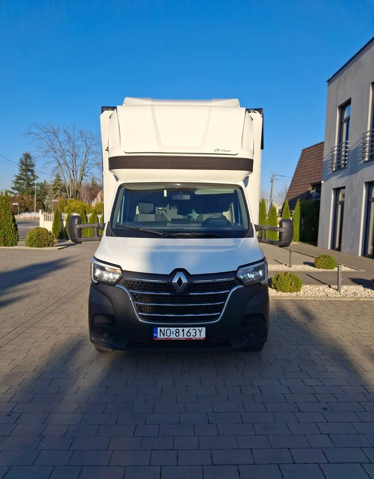 Renault Master - Ponyvás kisteherautó: 4 kép. Renault Master - Ponyvás kisteherautó: 4 kép.