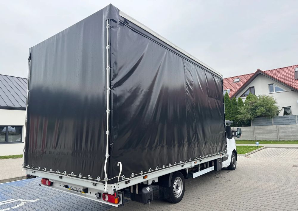 Renault Master - Ponyvás kisteherautó: 5 kép. Renault Master - Ponyvás kisteherautó: 5 kép.