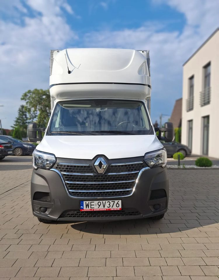 Renault Master - Ponyvás kisteherautó: 2 kép. Renault Master - Ponyvás kisteherautó: 2 kép.