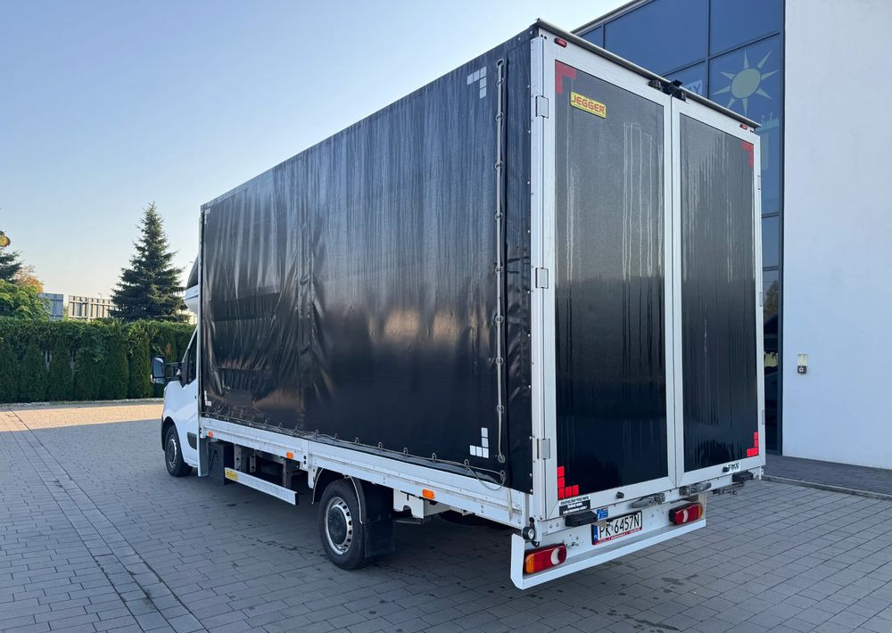 Renault Master - Ponyvás kisteherautó: 5 kép. Renault Master - Ponyvás kisteherautó: 5 kép.