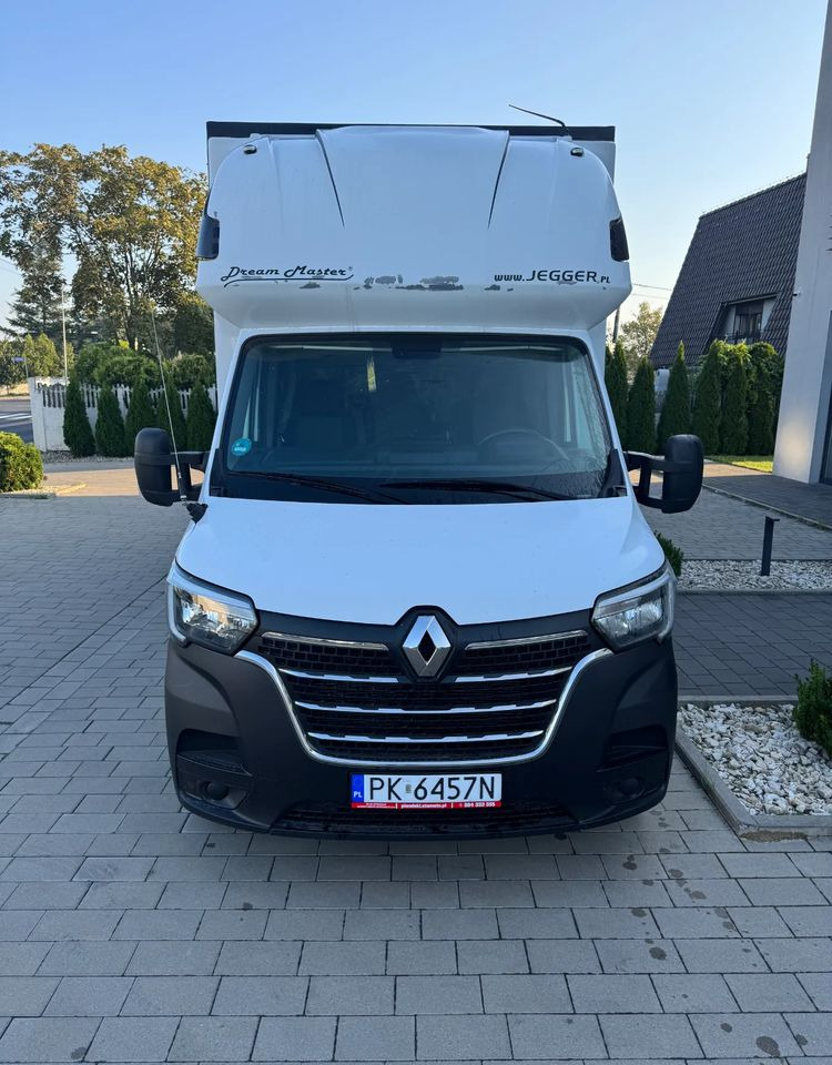 Renault Master - Ponyvás kisteherautó: 2 kép. Renault Master - Ponyvás kisteherautó: 2 kép.