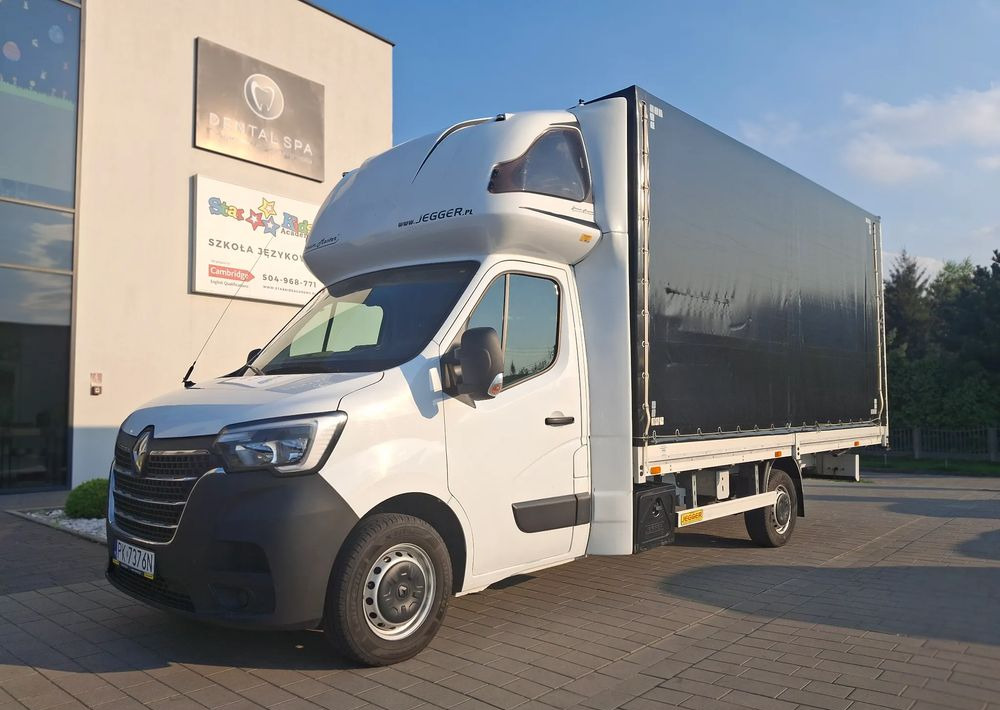 Renault Master - Ponyvás kisteherautó: 4 kép. Renault Master - Ponyvás kisteherautó: 4 kép.