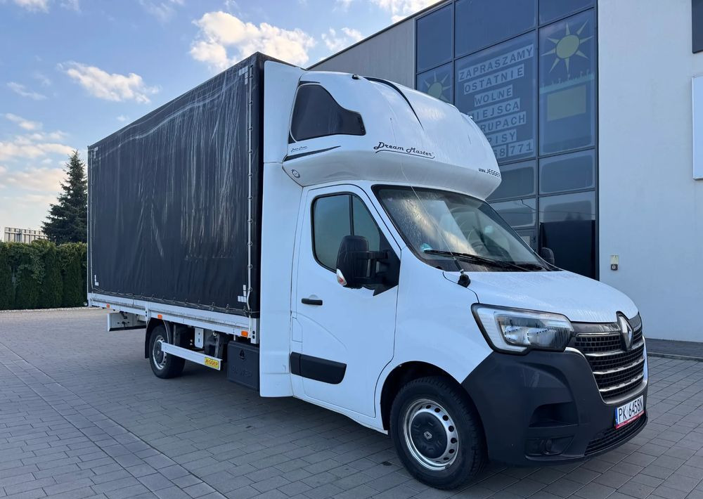 Renault Master - Ponyvás kisteherautó: 3 kép. Renault Master - Ponyvás kisteherautó: 3 kép.