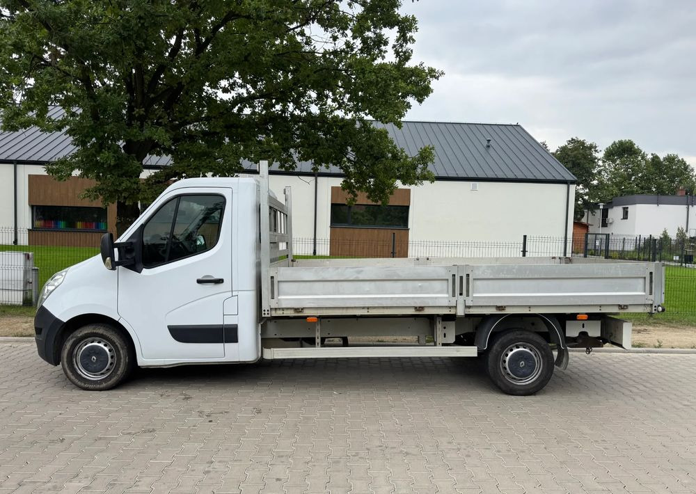 Renault Master - Platós kisteherautó: 4 kép. Renault Master - Platós kisteherautó: 4 kép.