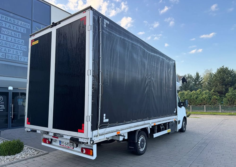 Renault Master - Ponyvás kisteherautó: 5 kép. Renault Master - Ponyvás kisteherautó: 5 kép.