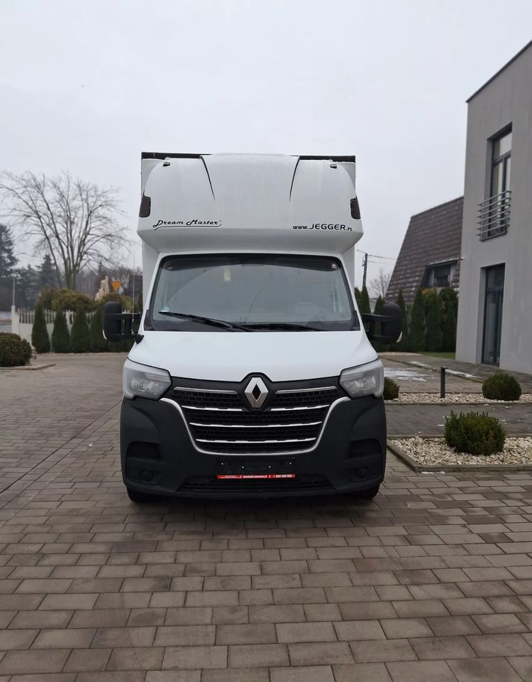 Renault Master - Ponyvás kisteherautó: 3 kép. Renault Master - Ponyvás kisteherautó: 3 kép.