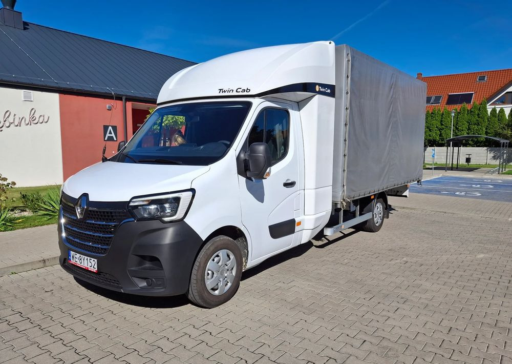 Renault Master - Ponyvás kisteherautó: 5 kép. Renault Master - Ponyvás kisteherautó: 5 kép.