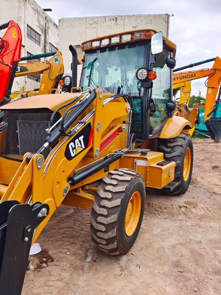 CAT 100% new caterpillar 420 F - Kotrórakodó: 4 kép. CAT 100% new caterpillar 420 F - Kotrórakodó: 4 kép.