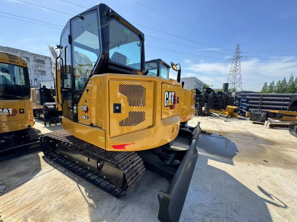 CAT 305.5 E CR - Minikotró: 5 kép. CAT 305.5 E CR - Minikotró: 5 kép.