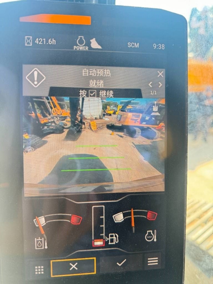 CAT 320 GC - Lánctalpas kotró: 2 kép. CAT 320 GC - Lánctalpas kotró: 2 kép.