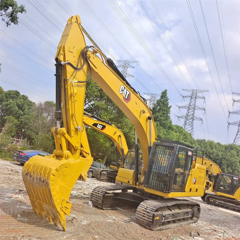CAT 320GC - Lánctalpas kotró: 5 kép. CAT 320GC - Lánctalpas kotró: 5 kép.