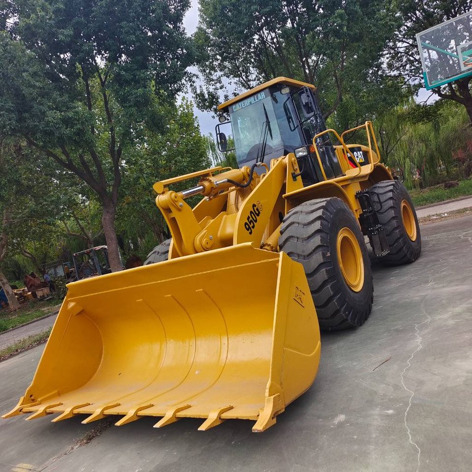 CAT 950GC - Gumikerekes homlokrakodó: 1 kép. CAT 950GC - Gumikerekes homlokrakodó: 1 kép.