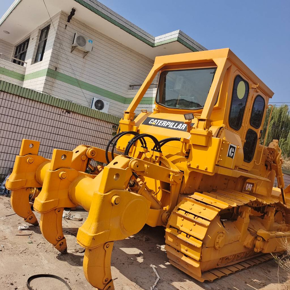 CAT D 7 G - Gréder: 3 kép. CAT D 7 G - Gréder: 3 kép.