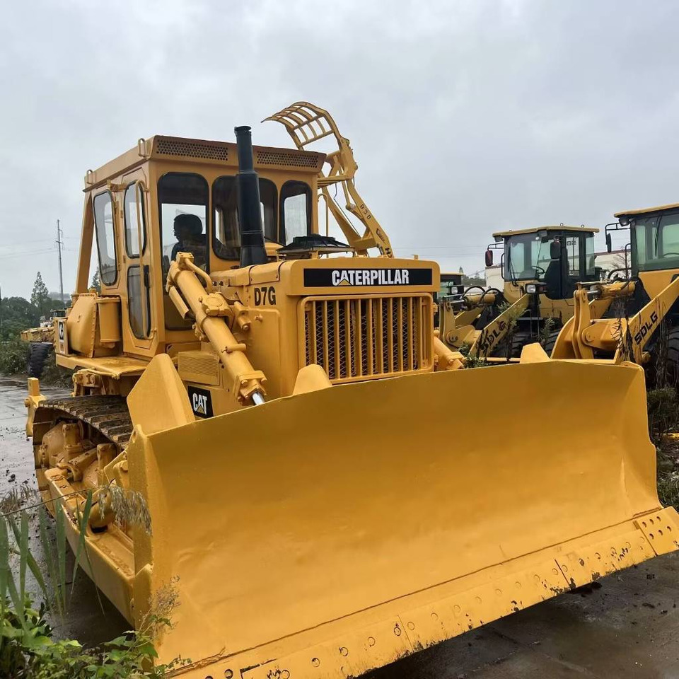 Gréder CAT D 7 G: 9 kép.