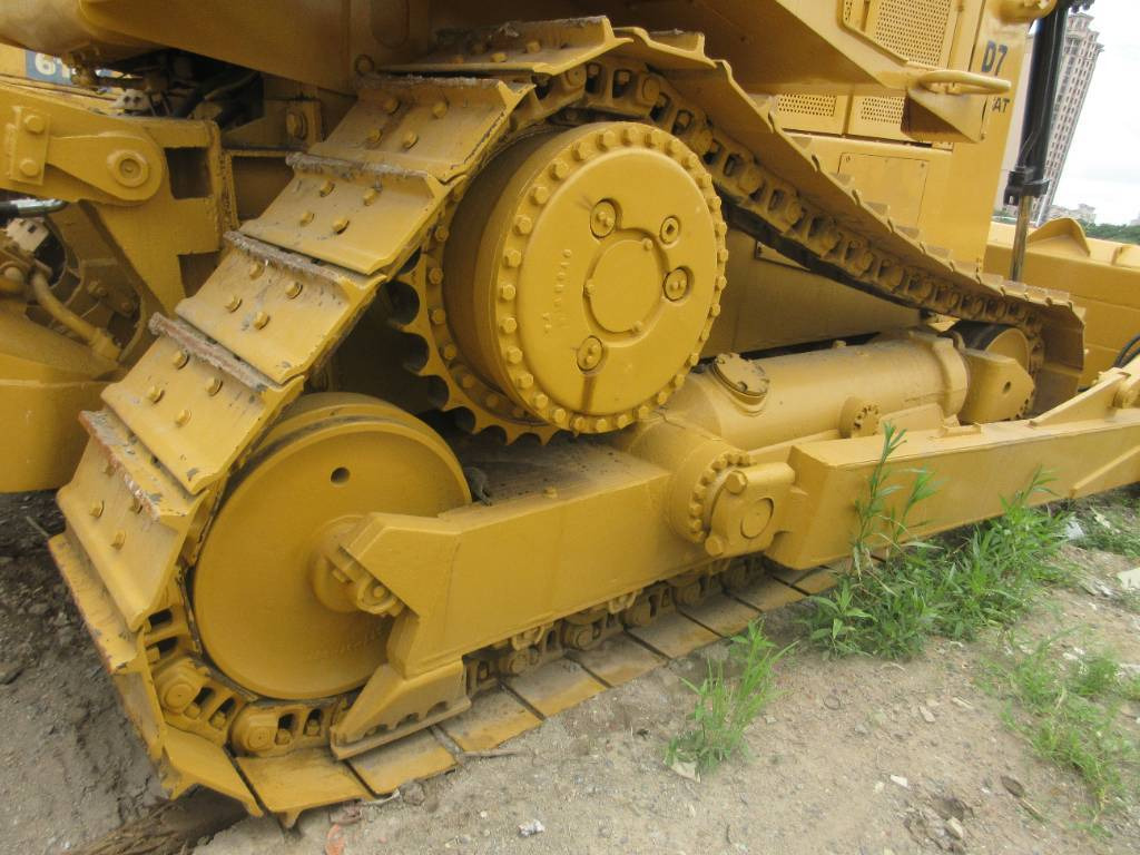 Buldózer CAT D 7 H: 21 kép.