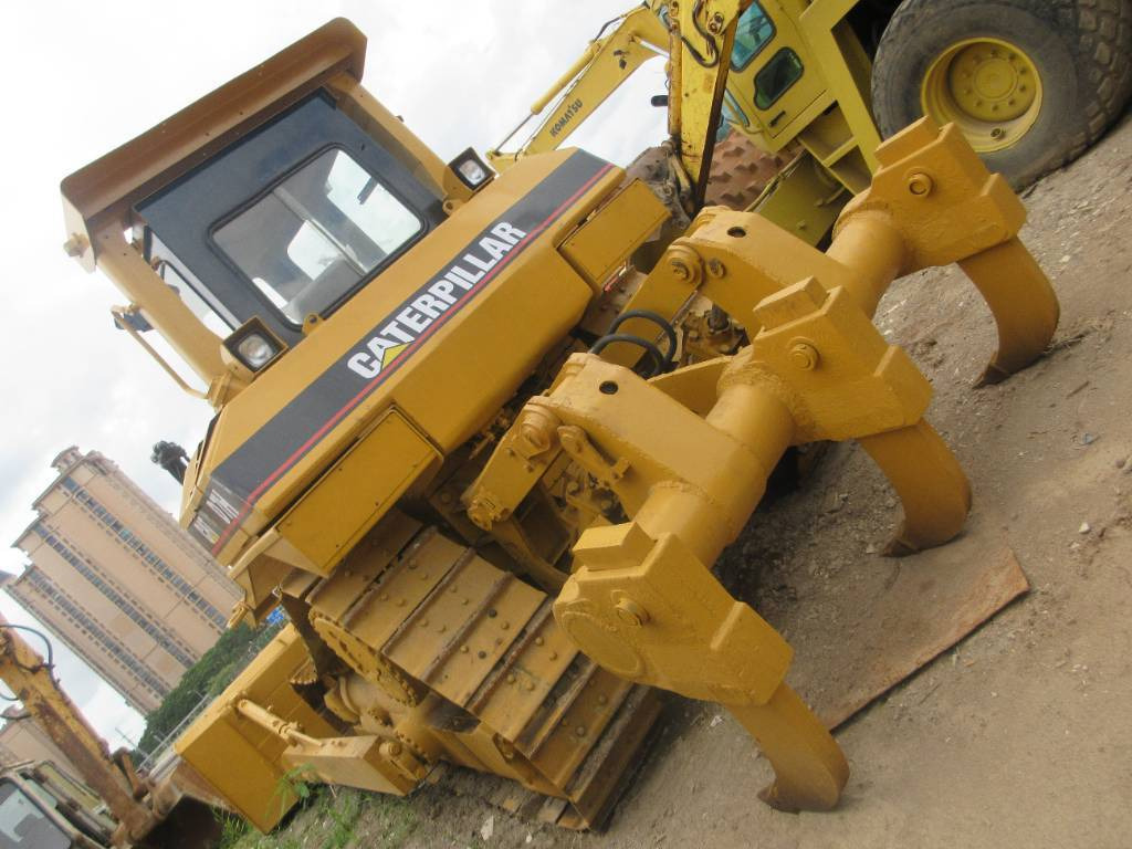 CAT D 7 H - Buldózer: 1 kép. CAT D 7 H - Buldózer: 1 kép.