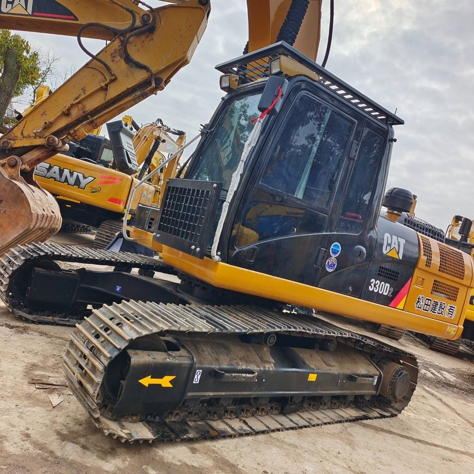 Lánctalpas kotró Cathefeng 330 D: 16 kép. Lánctalpas kotró Cathefeng 330 D: 16 kép.