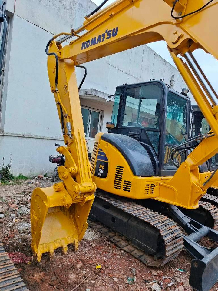 Komatsu PC 55 MR - Minikotró: 5 kép. Komatsu PC 55 MR - Minikotró: 5 kép.